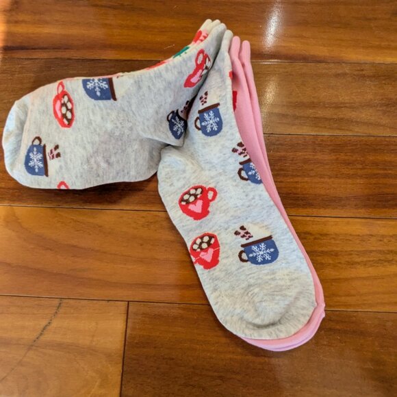 Women's Novelty Quarter Crew Socks - Picture 5 of 5